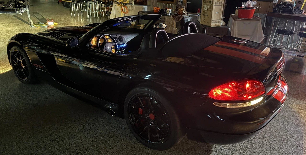 2004 Dodge Viper 3rd Gen - Image 11 of 31