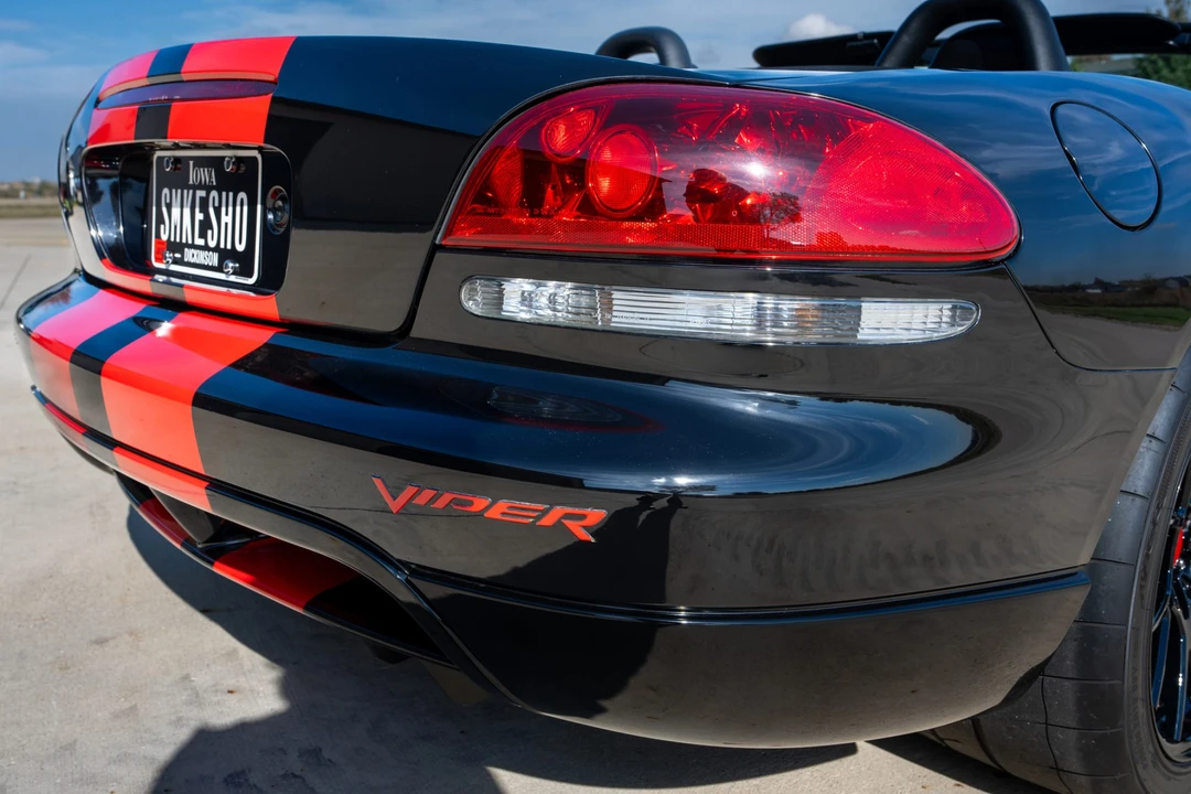 2004 Dodge Viper 3rd Gen - Image 20 of 31