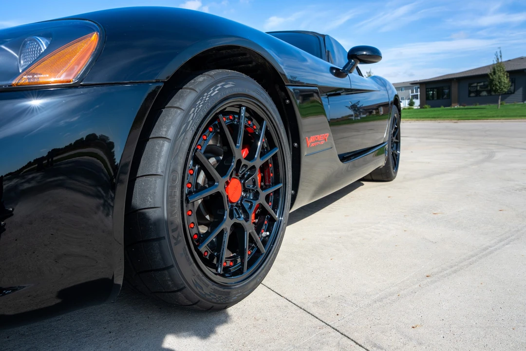 2004 Dodge Viper 3rd Gen - Image 27 of 31
