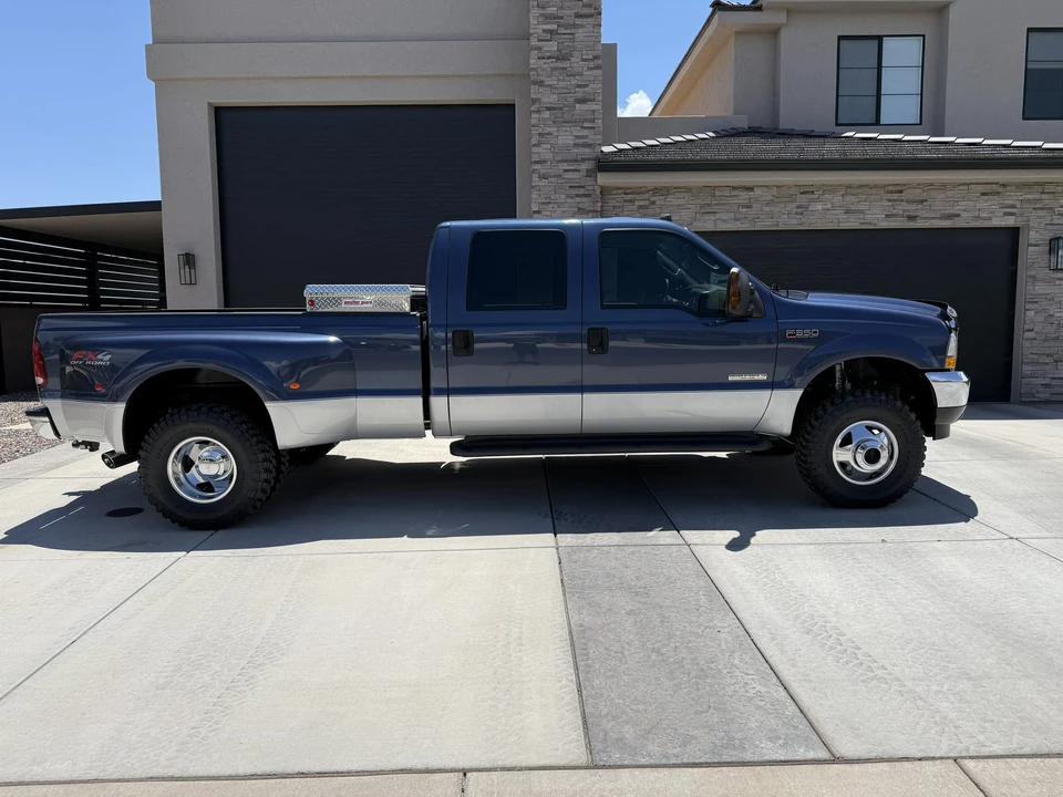 2004 Ford Super Duty 1st Gen - Image 11 of 31