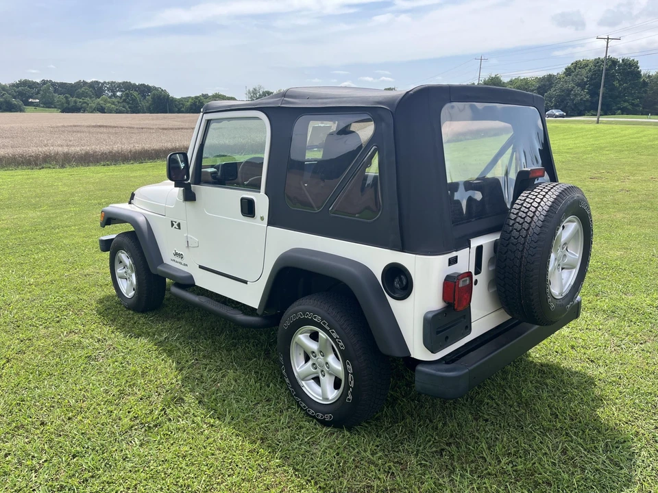 2004 Jeep TJ Wrangler - Image 9 of 31