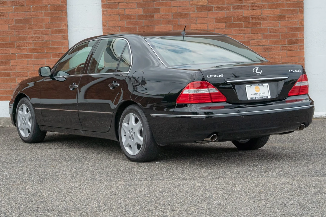 2004 Lexus LS 3rd Gen - Image 8 of 31