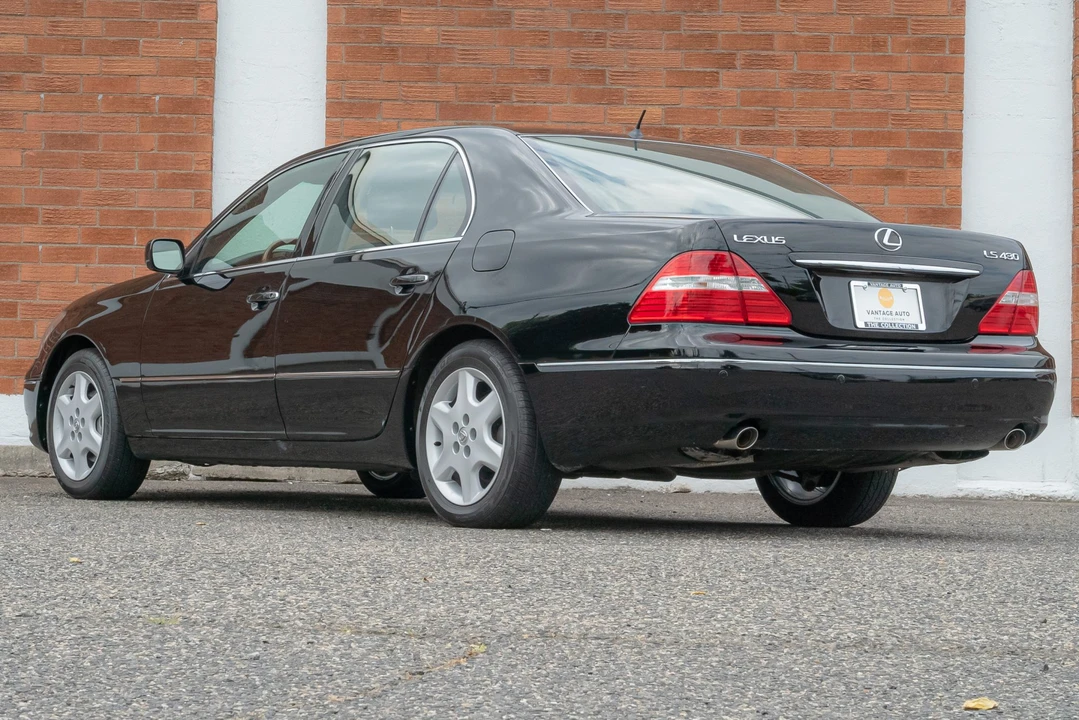 2004 Lexus LS 3rd Gen - Image 7 of 31