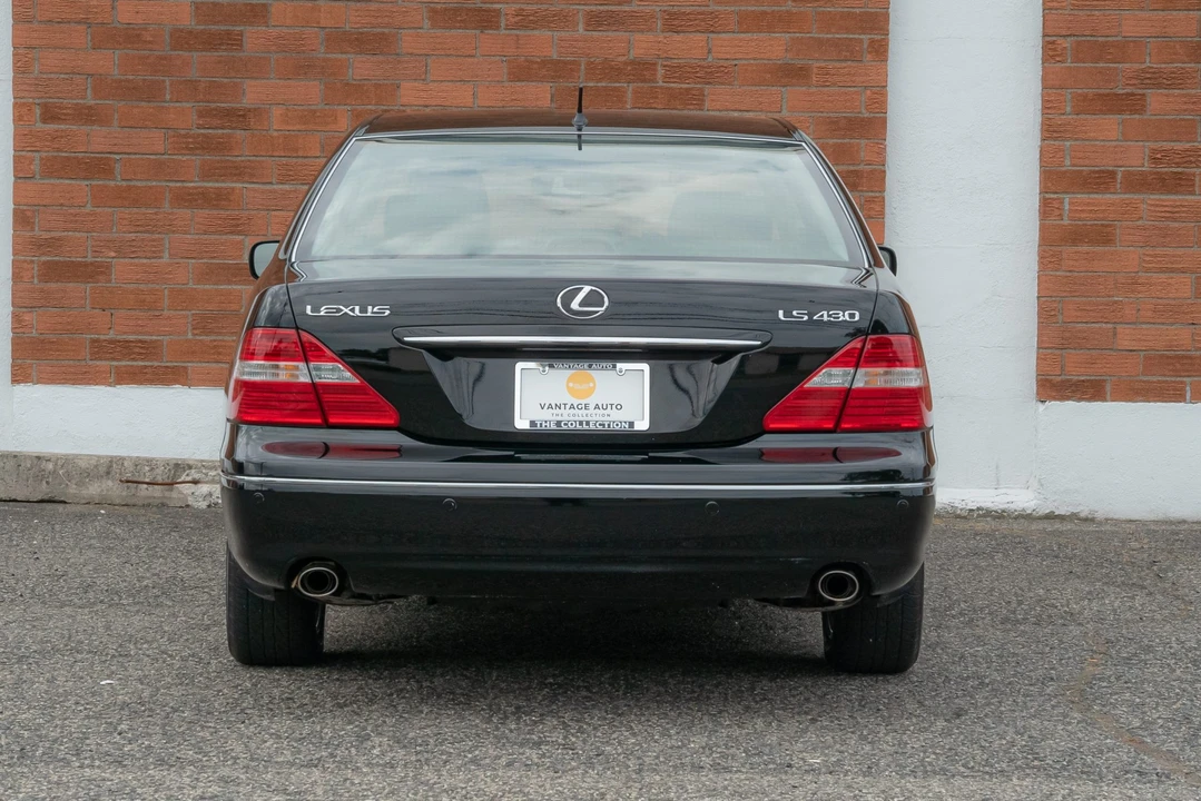 2004 Lexus LS 3rd Gen - Image 9 of 31