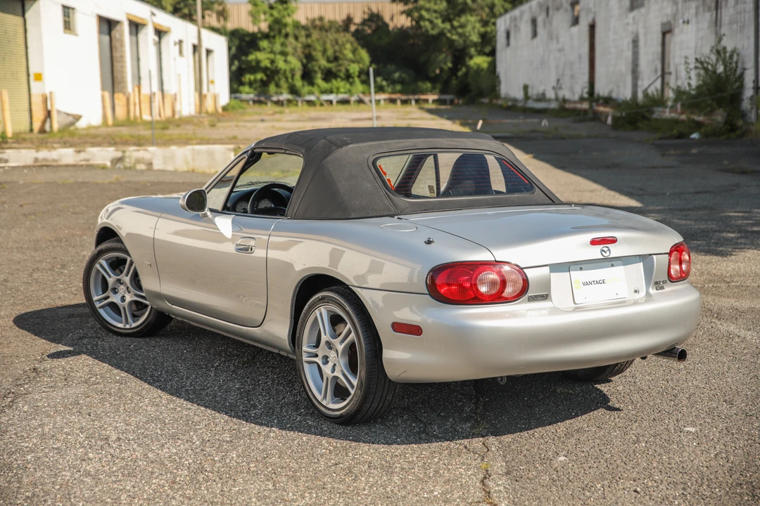 2004 Mazda NB MX-5 Miata - Image 5 of 31