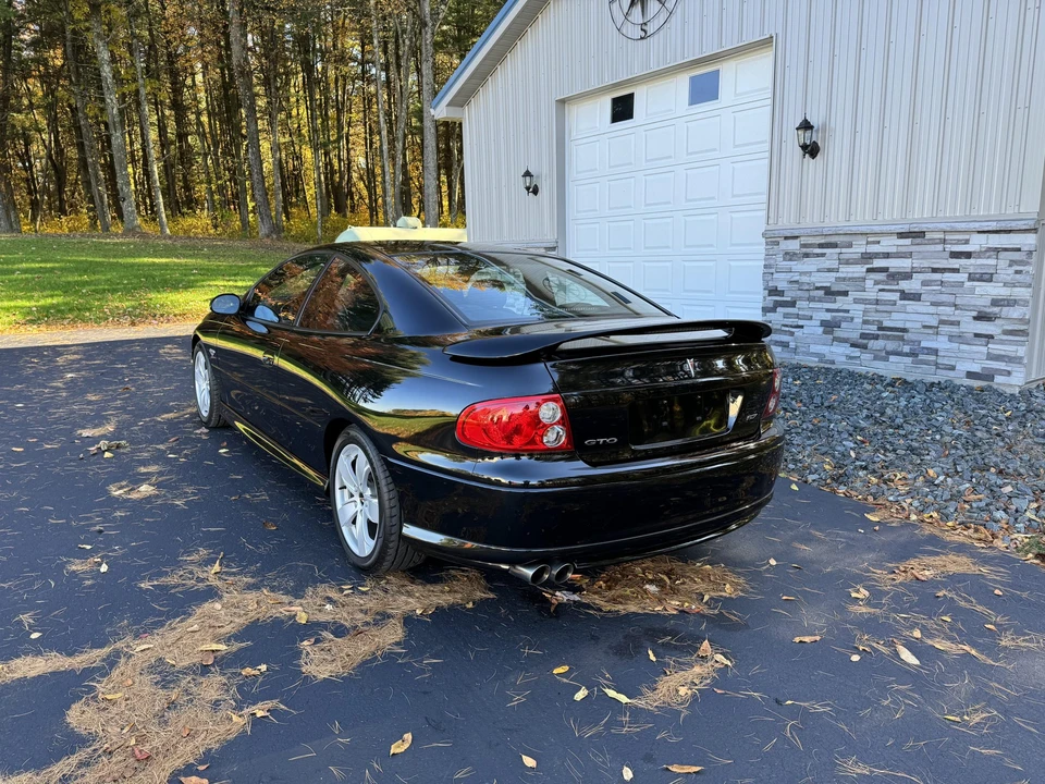 2004 Pontiac GTO 4th Gen - Image 9 of 31