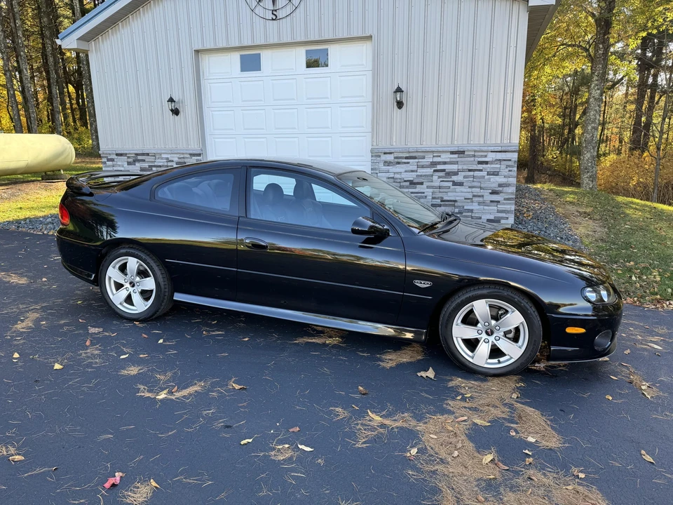 2004 Pontiac GTO 4th Gen - Image 15 of 31