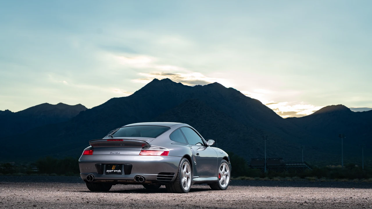 2004 Porsche 996 Turbo - Image 22 of 31