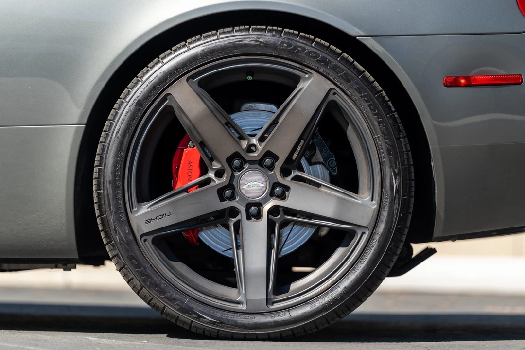 2005 Aston Martin DB9 - Image 31 of 31