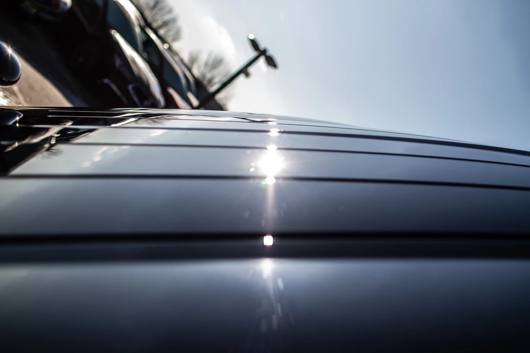 2005 Chrysler Crossfire - Image 23 of 31