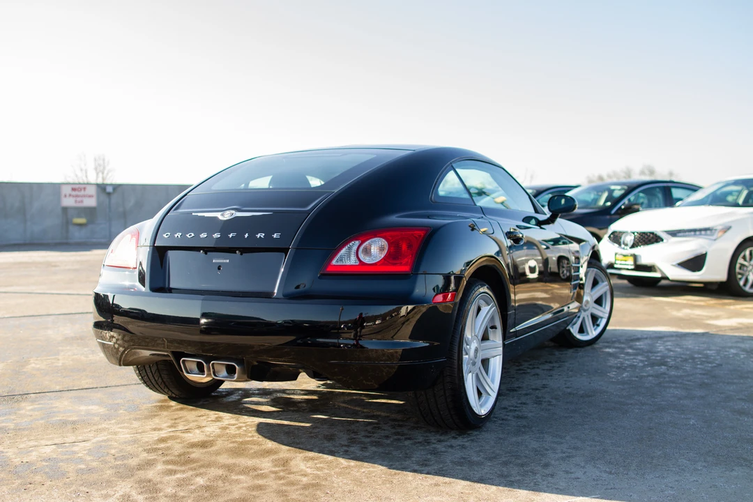 2005 Chrysler Crossfire - Image 7 of 31
