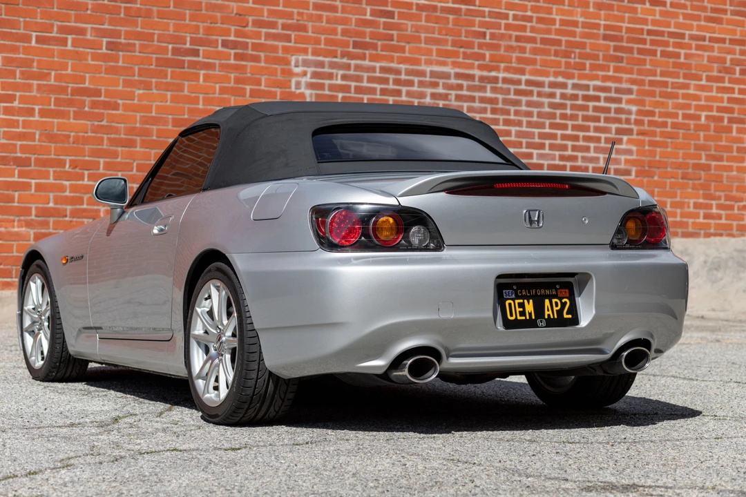 2005 Honda AP2 S2000 - Image 15 of 31