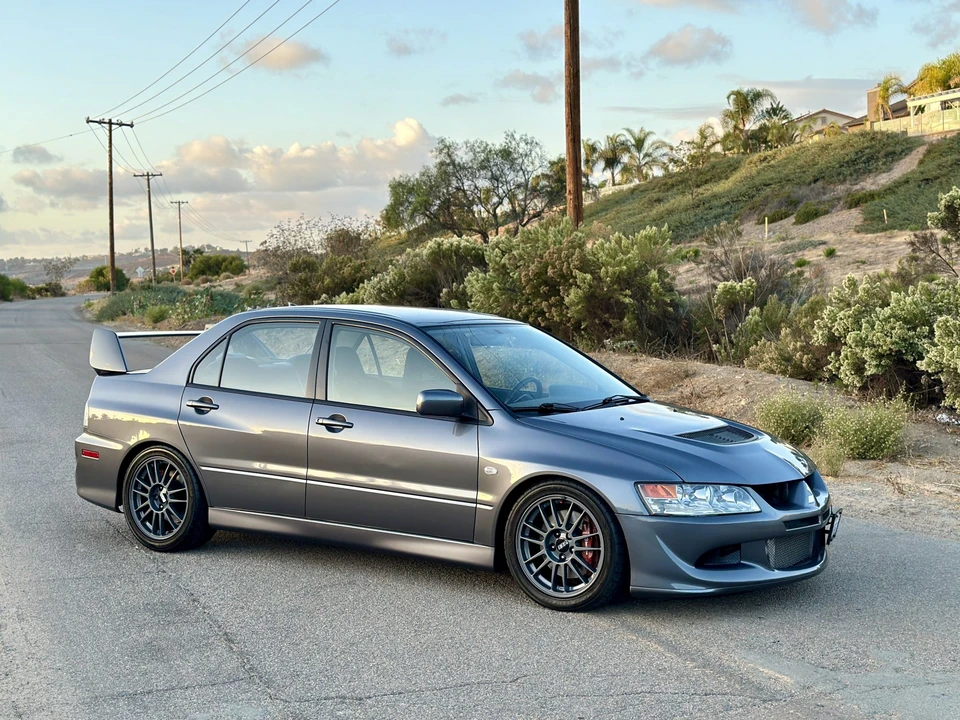 2005 Mitsubishi Lancer Evolution IX 8th Gen - Image 11 of 31