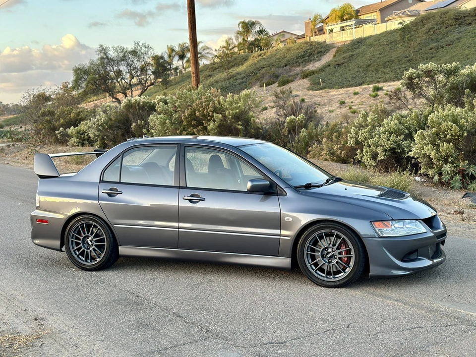 2005 Mitsubishi Lancer Evolution IX 8th Gen - Image 12 of 31