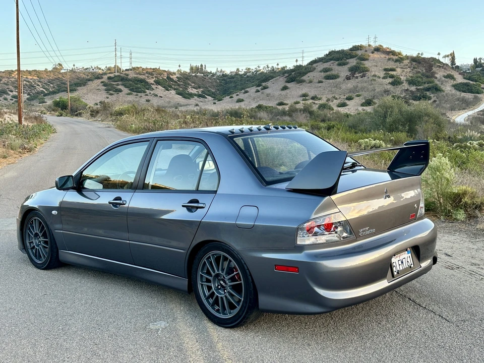 2005 Mitsubishi Lancer Evolution IX 8th Gen - Image 19 of 31