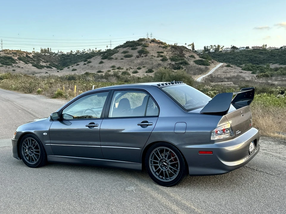 2005 Mitsubishi Lancer Evolution IX 8th Gen - Image 22 of 31