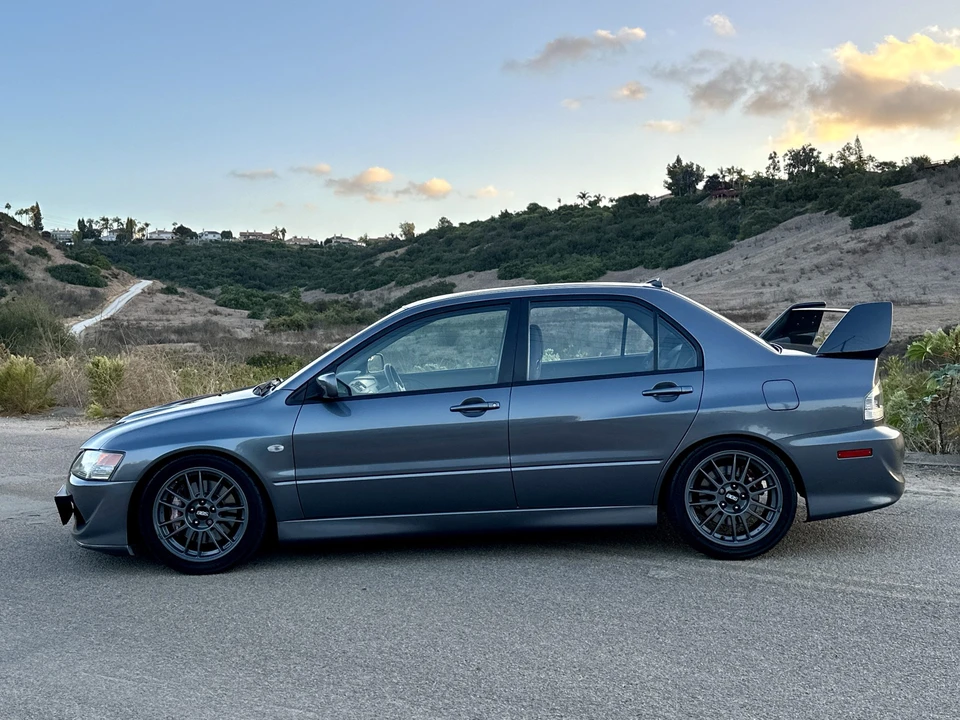 2005 Mitsubishi Lancer Evolution IX 8th Gen - Image 26 of 31