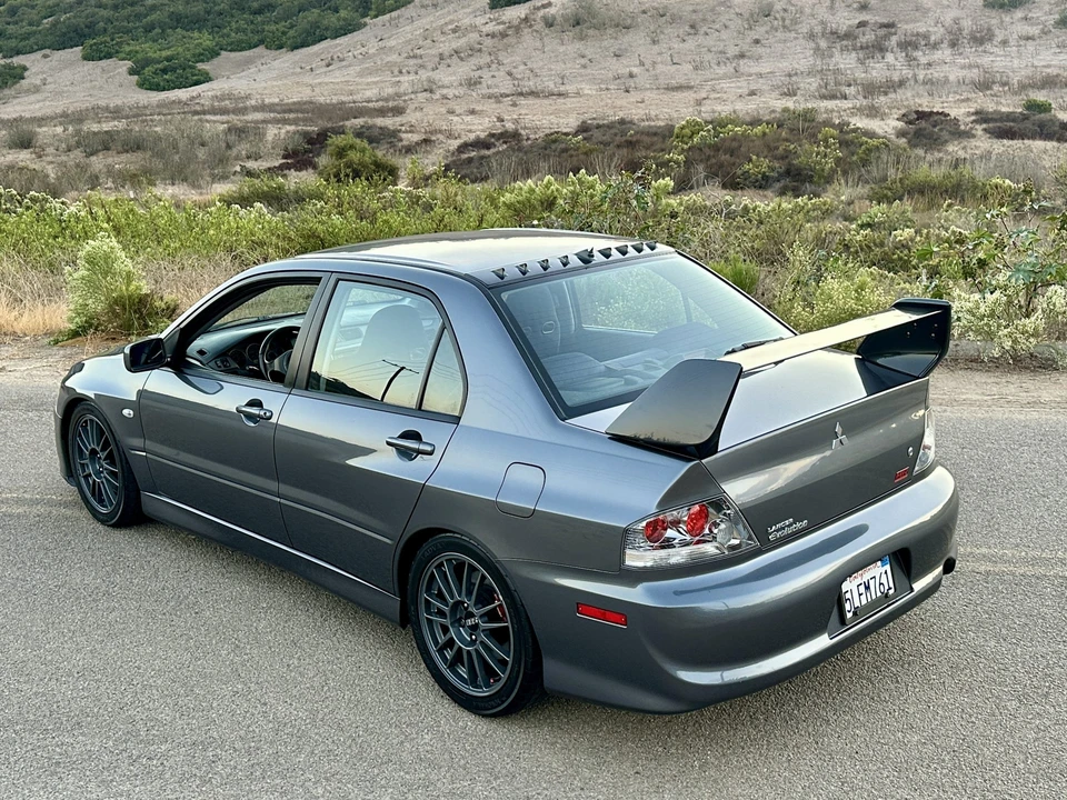2005 Mitsubishi Lancer Evolution IX 8th Gen - Image 18 of 31