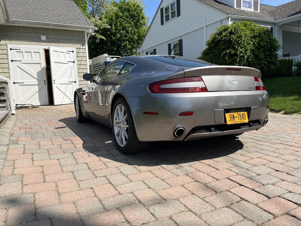 2006 Aston Martin V8 Vantage (2006-2017) - Image 9 of 31