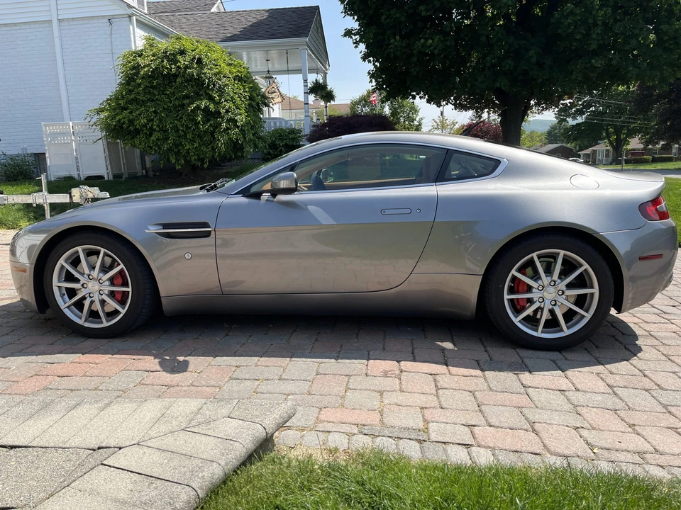 2006 Aston Martin V8 Vantage (2006-2017) - Image 10 of 31
