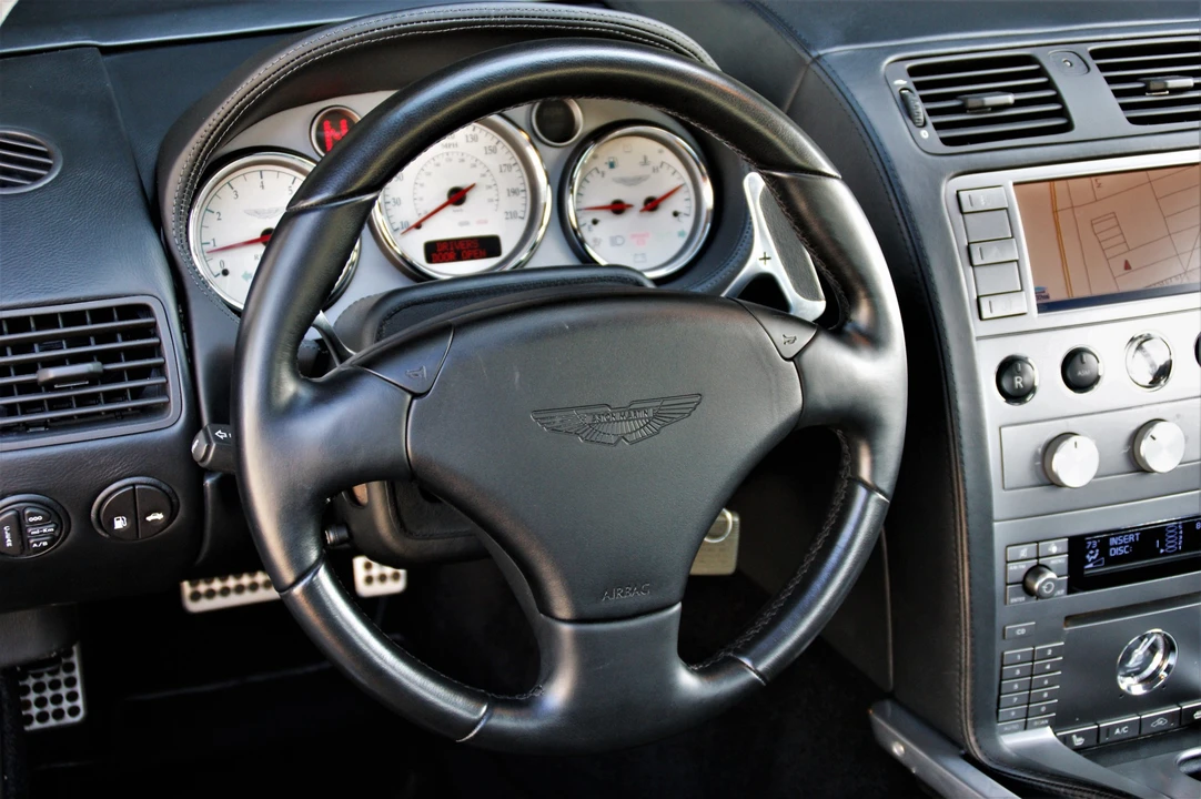 2006 Aston Martin Vanquish 1st Gen - Image 19 of 31