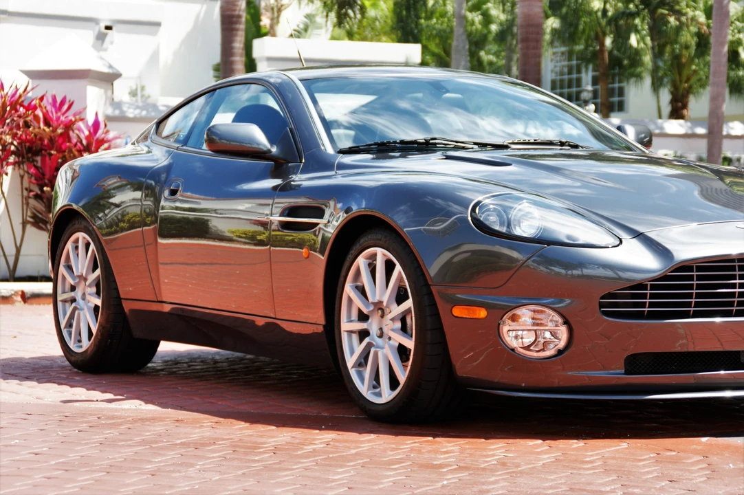 2006 Aston Martin Vanquish 1st Gen - Image 9 of 31