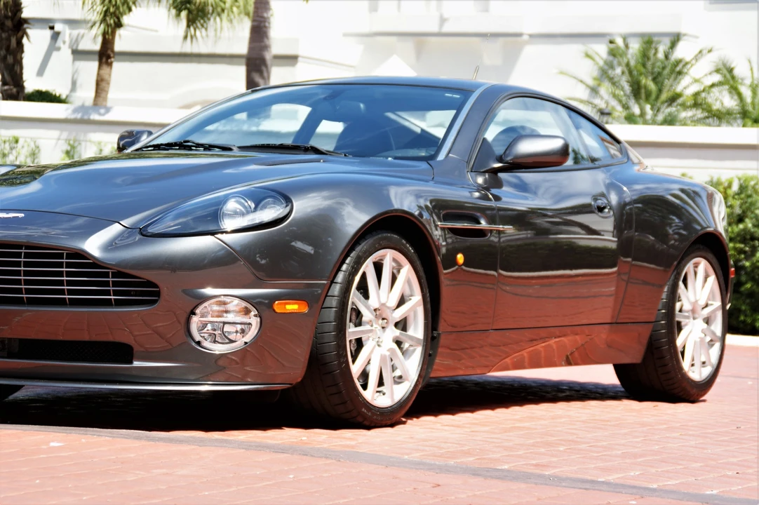 2006 Aston Martin Vanquish 1st Gen - Image 10 of 31