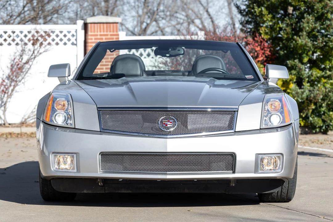 2006 Cadillac XLR-V - Image 5 of 31