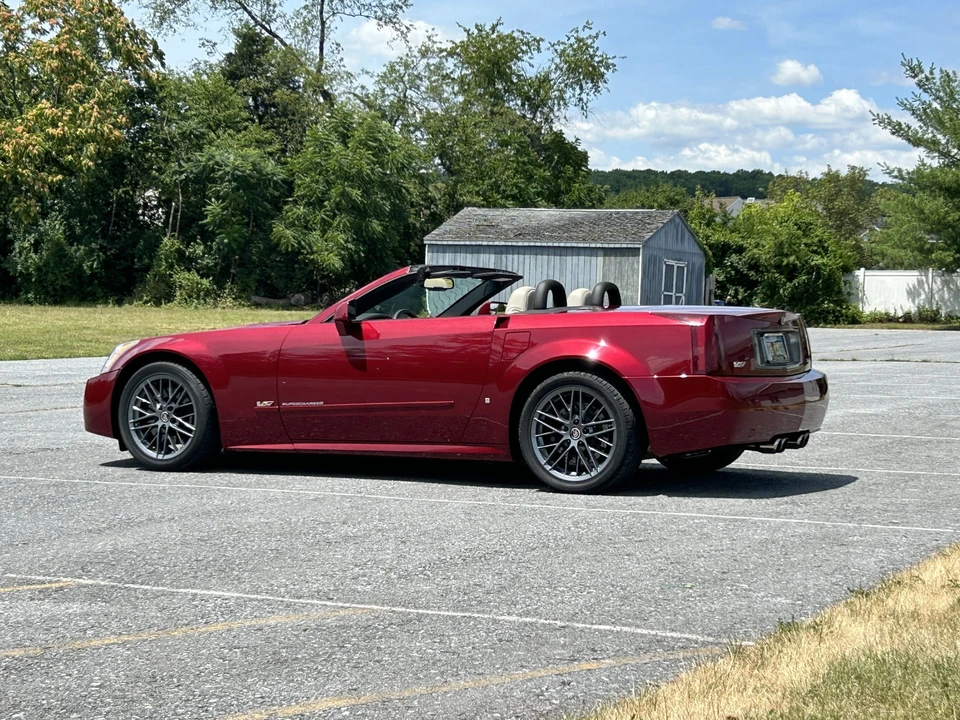 2006 Cadillac XLR-V - Image 31 of 31