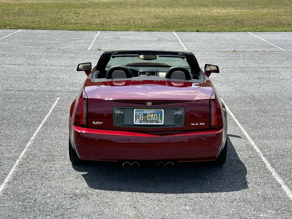 2006 Cadillac XLR-V - Image 26 of 31
