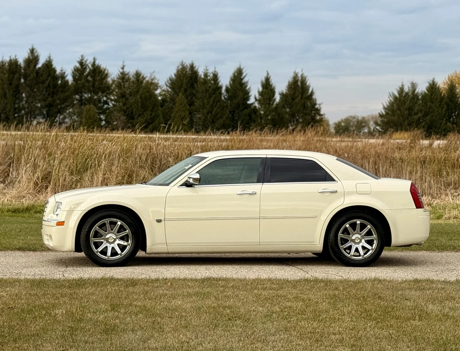 2006 Chrysler 300 (2005-2023) - Image 11 of 31
