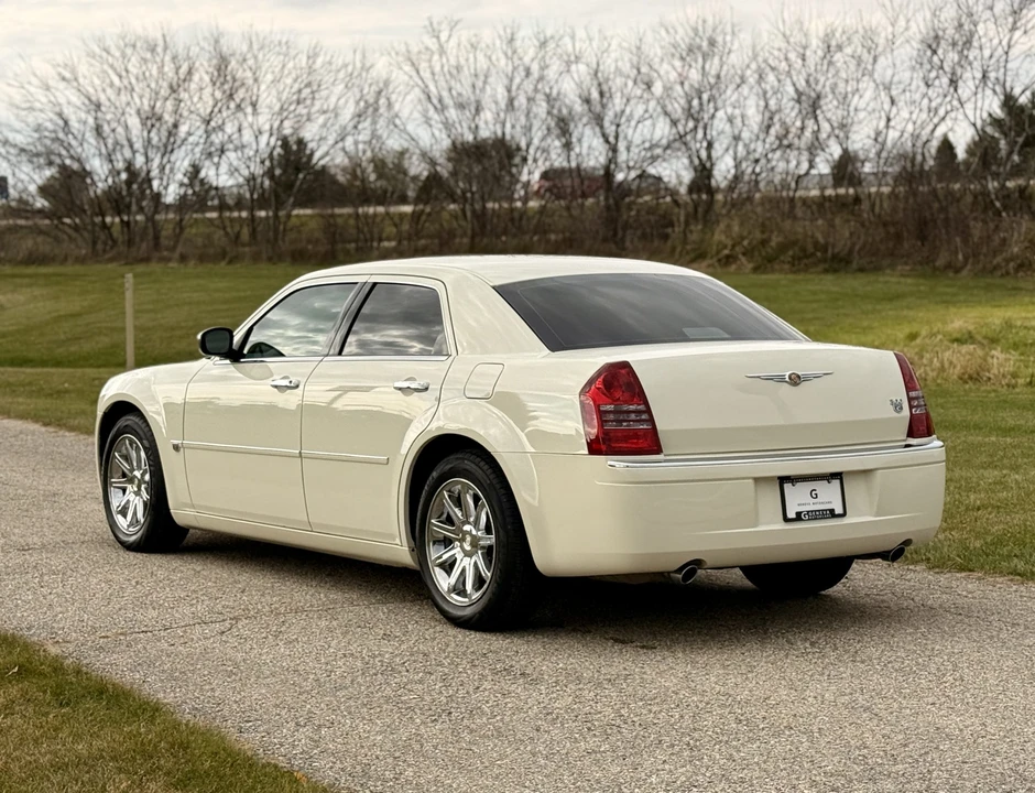 2006 Chrysler 300 (2005-2023) - Image 12 of 31