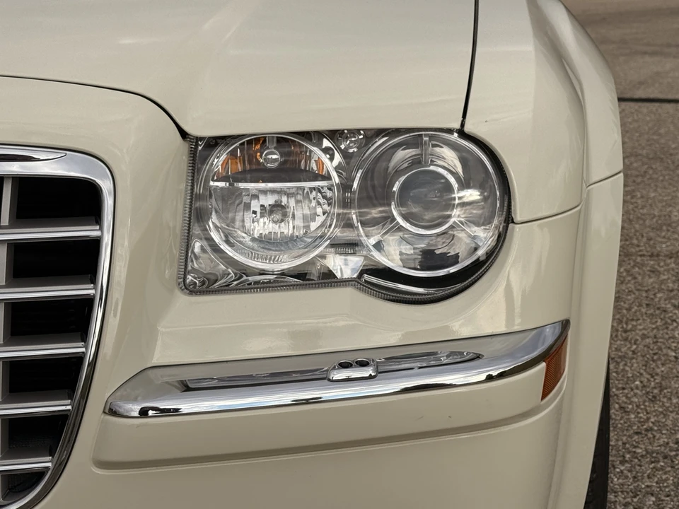 2006 Chrysler 300 (2005-2023) - Image 21 of 31