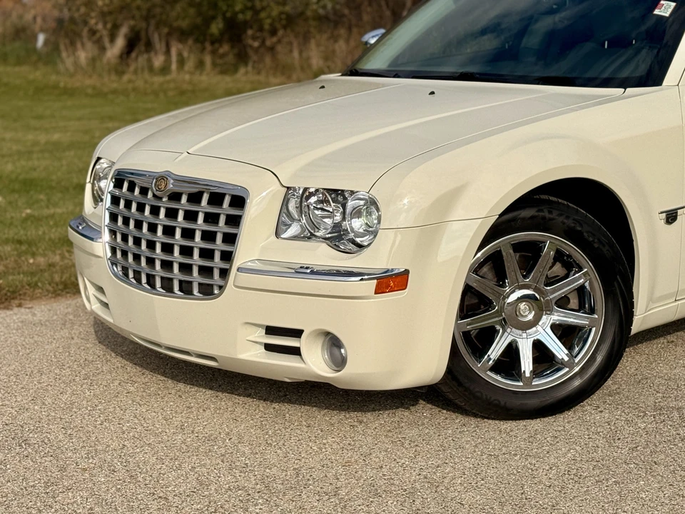 2006 Chrysler 300 (2005-2023) - Image 20 of 31