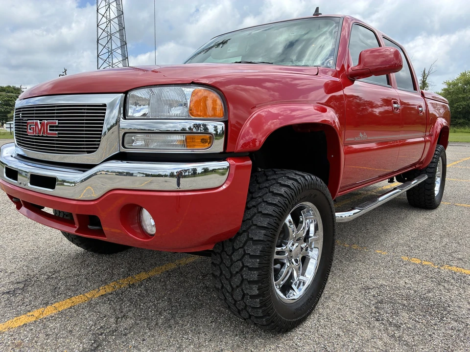 2006 GMC Sierra 1st Gen - Image 2 of 31
