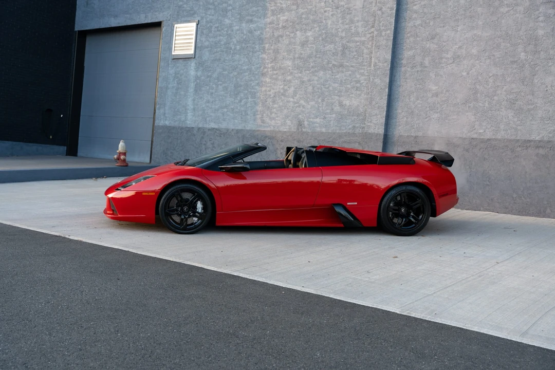 2006 Lamborghini Murcielago - Image 2 of 31
