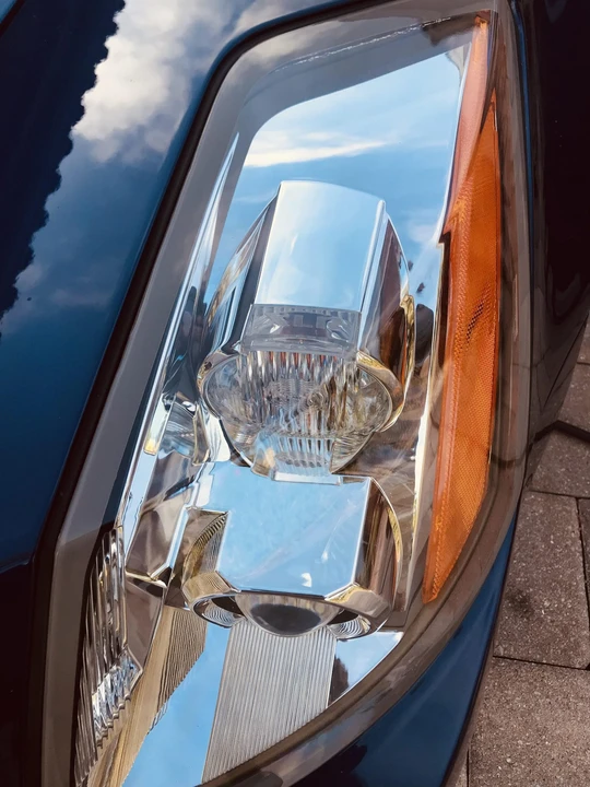2007 Cadillac XLR-V - Image 19 of 31