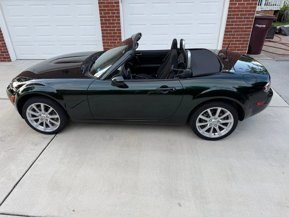 2007 Mazda NC MX-5 Miata - Image 11 of 31