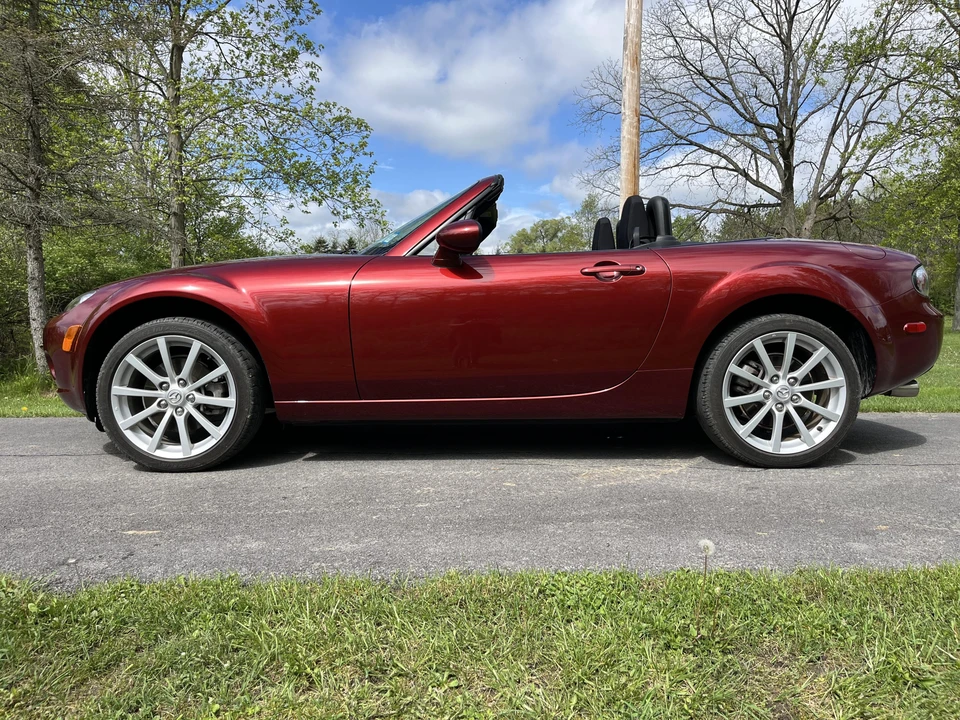 2007 Mazda NC MX-5 Miata - Image 5 of 31