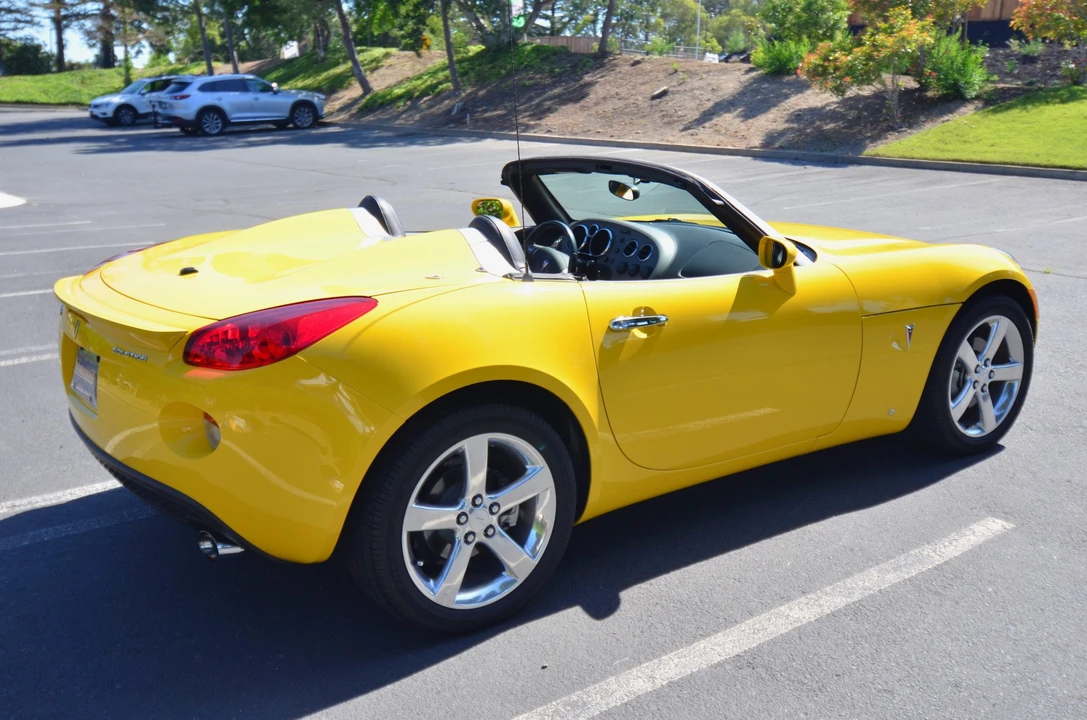 2007 Pontiac Solstice - Image 12 of 31