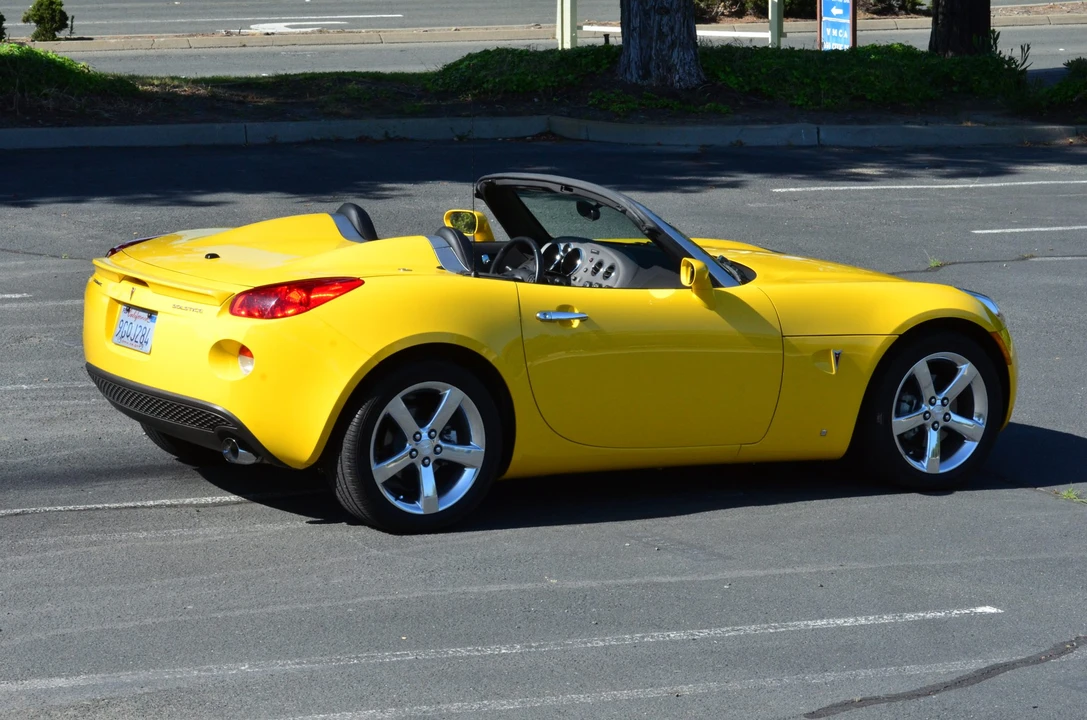 2007 Pontiac Solstice - Image 11 of 31