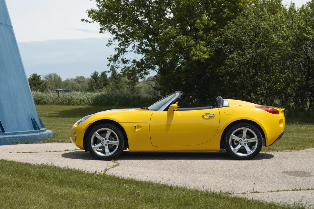 2007 Pontiac Solstice - Image 15 of 31