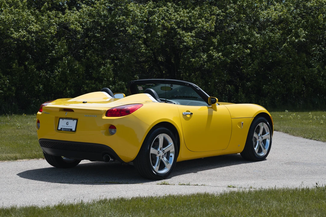 2007 Pontiac Solstice - Image 12 of 31