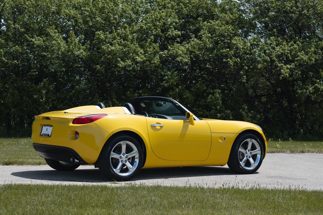 2007 Pontiac Solstice - Image 13 of 31