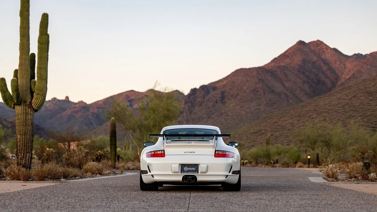 2007 Porsche 997 GT3 RS - Image 16 of 31