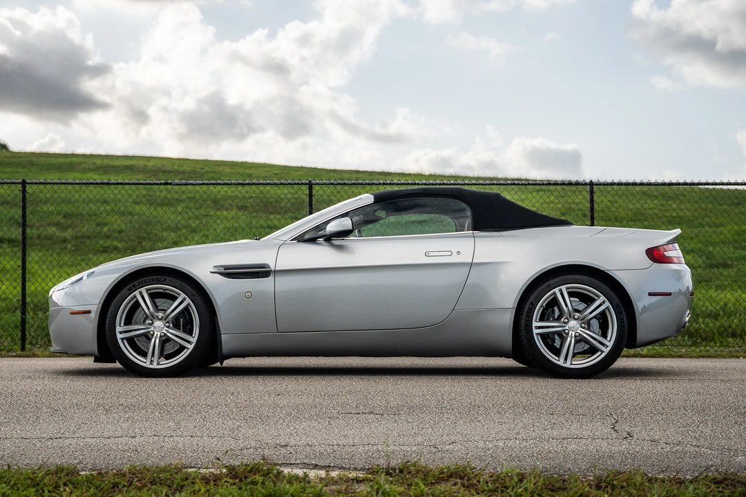 2008 Aston Martin V8 Vantage (2006-2017) - Image 3 of 31
