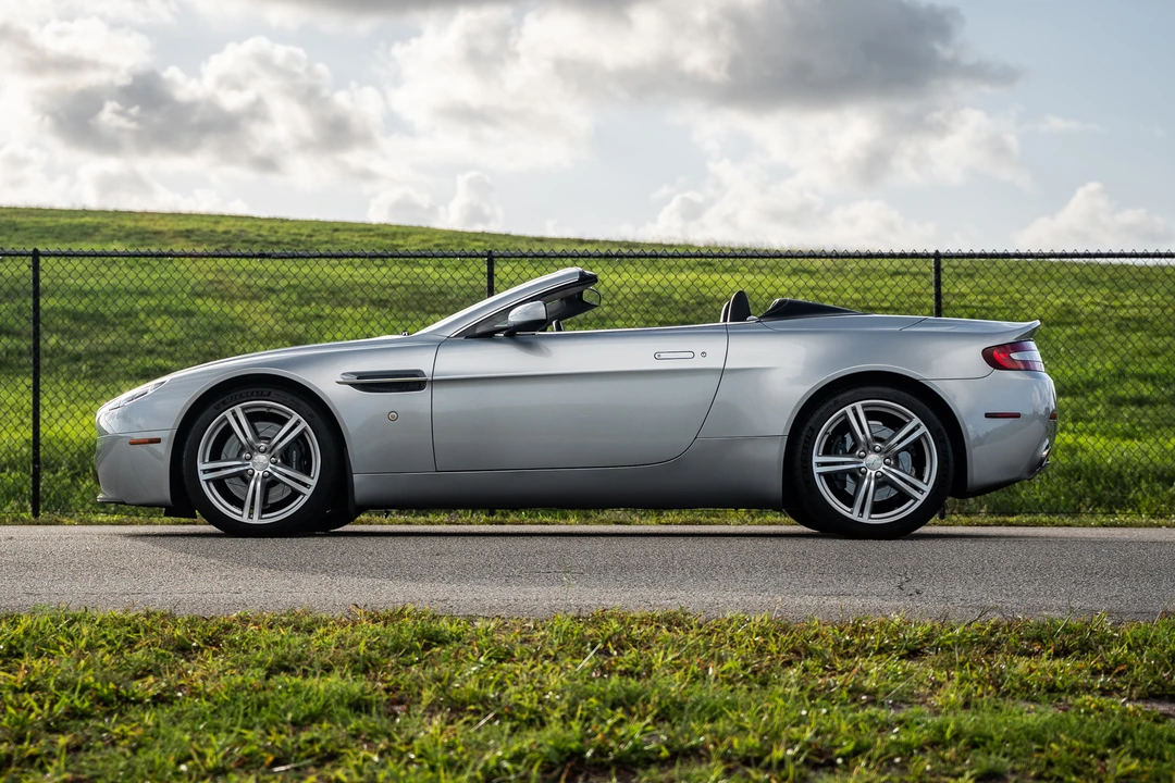 2008 Aston Martin V8 Vantage (2006-2017) - Image 11 of 31