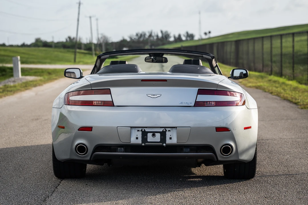 2008 Aston Martin V8 Vantage (2006-2017) - Image 13 of 31