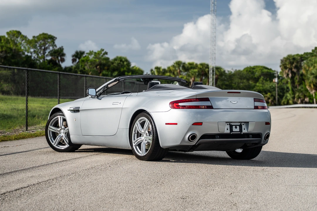 2008 Aston Martin V8 Vantage (2006-2017) - Image 22 of 31