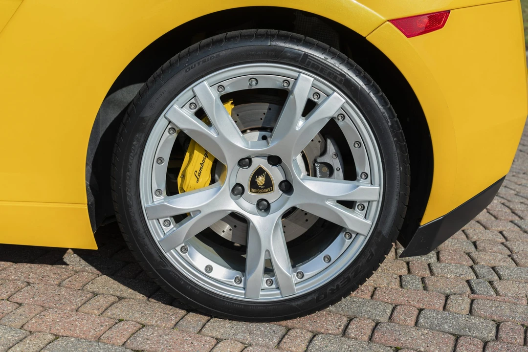 2008 Lamborghini Gallardo - Image 28 of 31